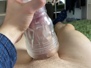 College Boy WAKE UP To FUCK FLASHLIGHT! Are All Virgin Boys So HORNY ?